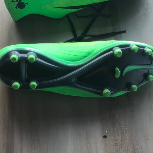 Nike hypervenom-Lime green - Picture 3 of 3